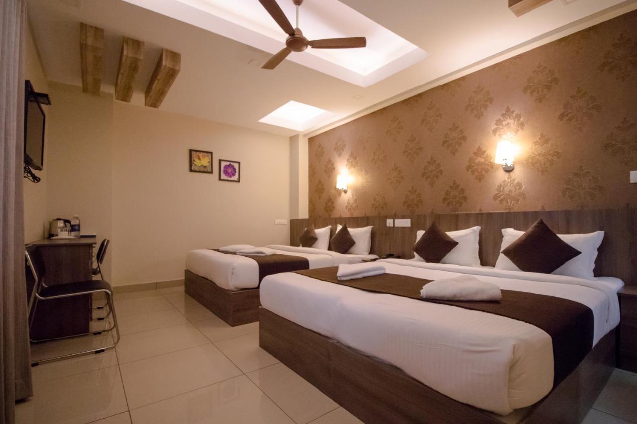 Hotel Spring Field Billets à Kochi Extérieur photo