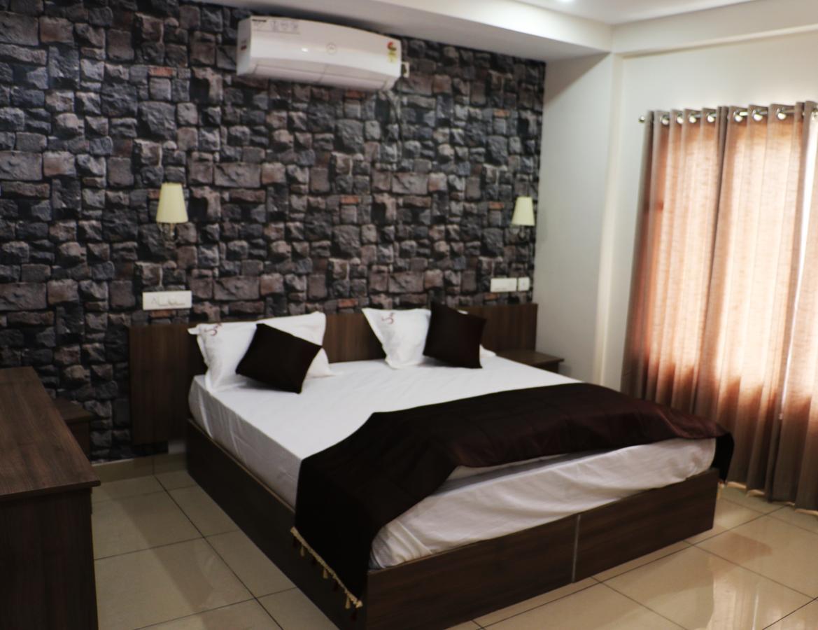 Hotel Spring Field Billets à Kochi Extérieur photo