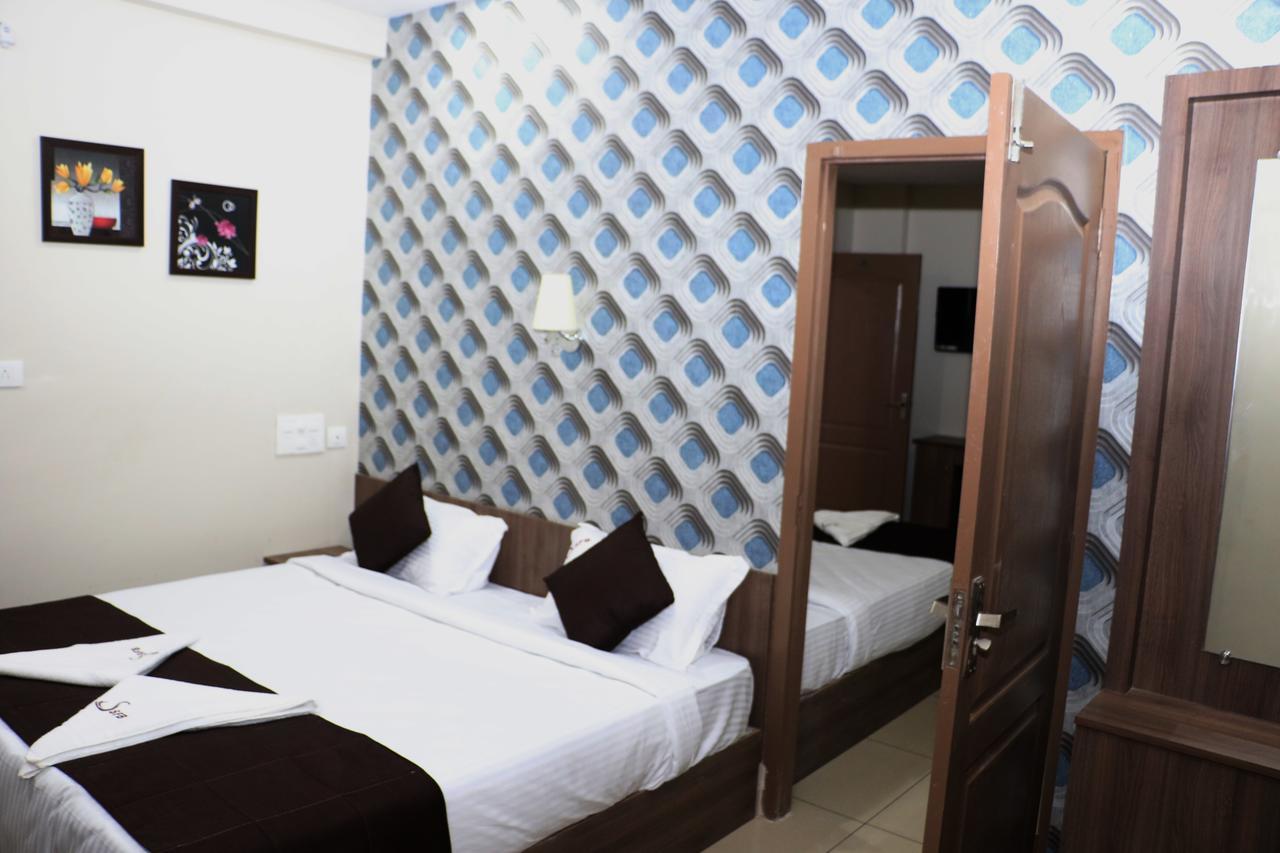 Hotel Spring Field Billets à Kochi Extérieur photo