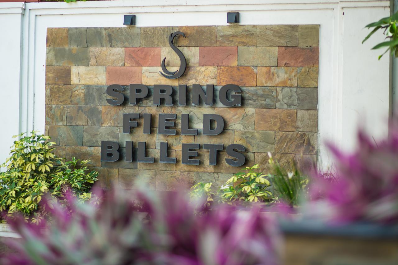 Hotel Spring Field Billets à Kochi Extérieur photo